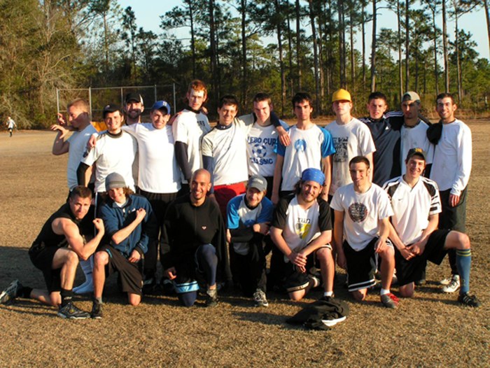 Pitt team photo at WUFF in Florida, 2005